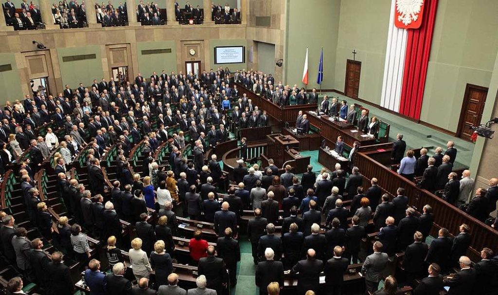 By The Chancellery of the Senate of the Republic of Poland, CC BY-SA 3.0 pl, https://commons.wikimedia.org/w/index.php?curid=33431930