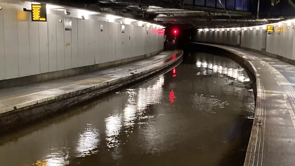 scotland rain trains